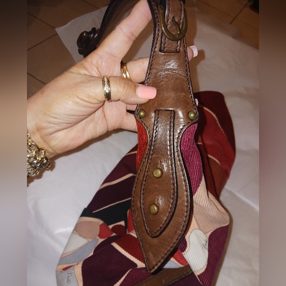 Emilio Pucci authentic large bag. - Picture 6 of 13